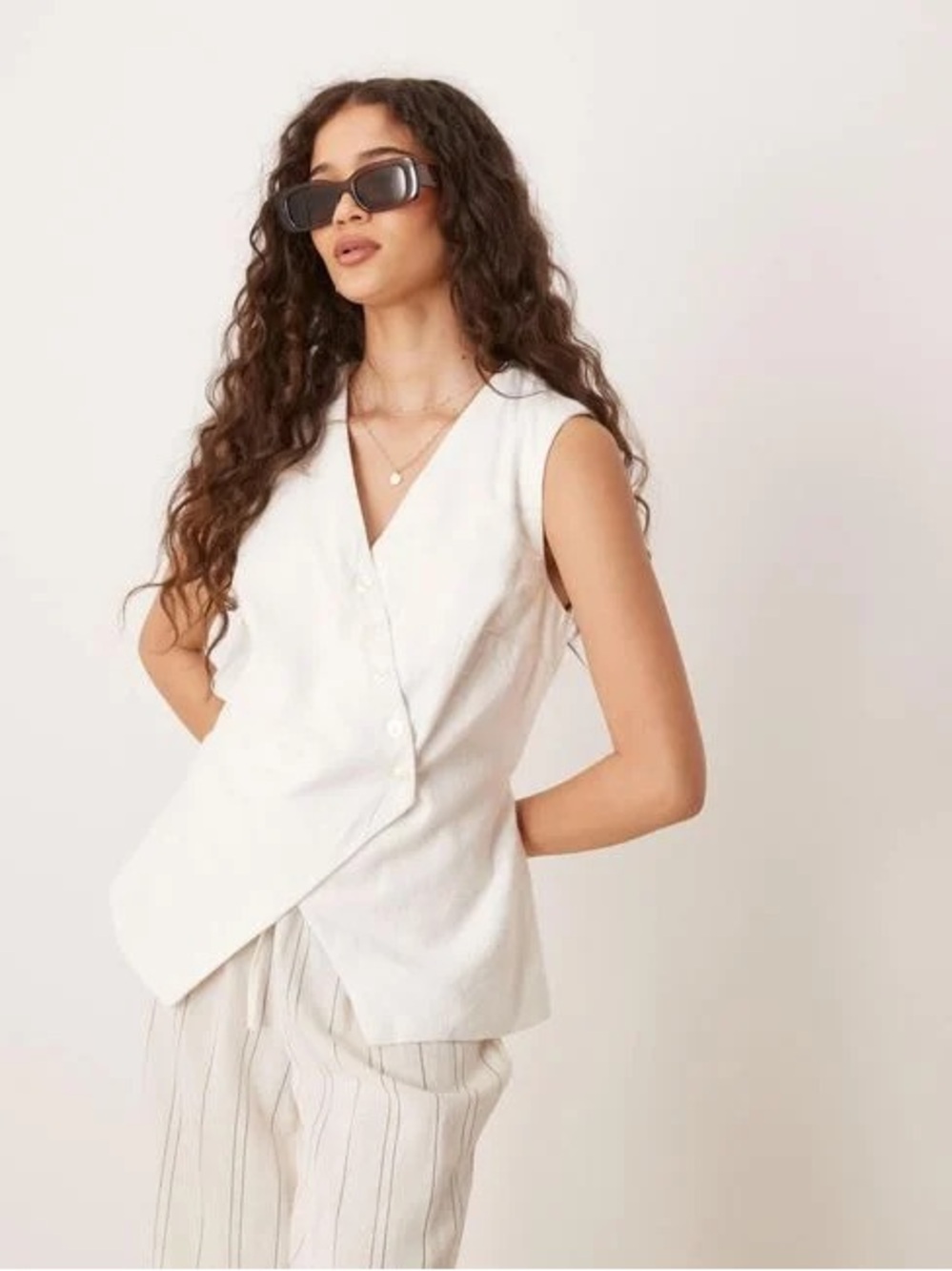 ABERCROMBIE + FITCH | tailored linen vest | size xs